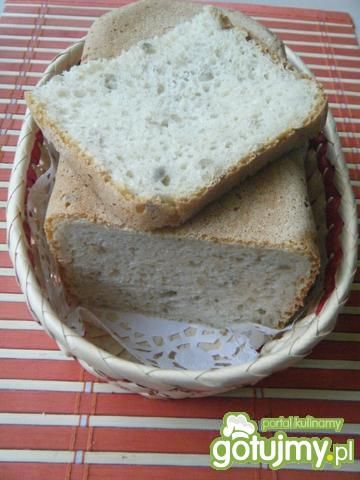 Chlebek czosnkowy z ziarnami słonecznika Chlebek czosnkowy z ziarnami słonecznika