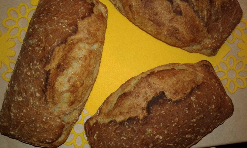 Chlebek na miodzie z ziarnami Chlebek na miodzie z ziarnami