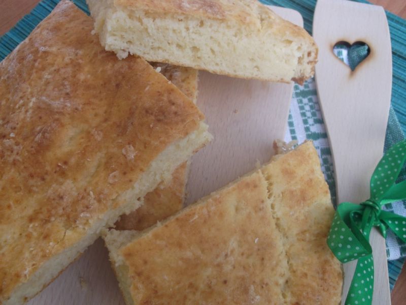 Chlebek twarogowo - olejowy Chlebek twarogowo - olejowy