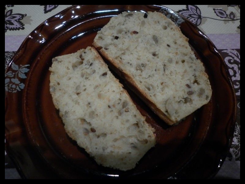 Chlebek wieloziarnisty na serwatce