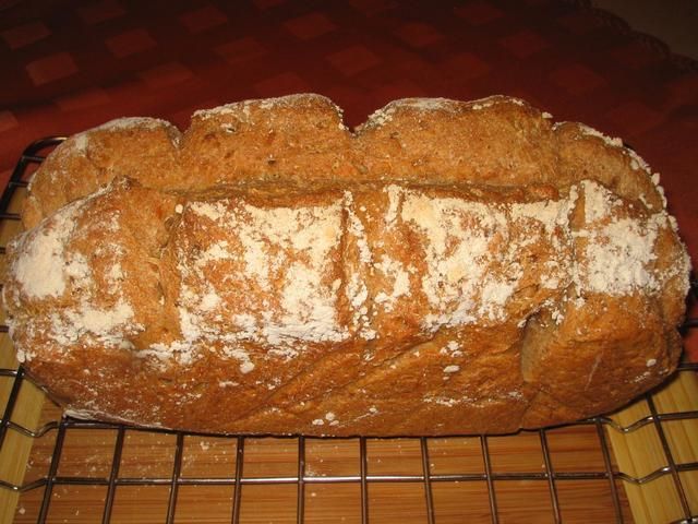 Chlebek z maki orkiszowej Chlebek z maki orkiszowej