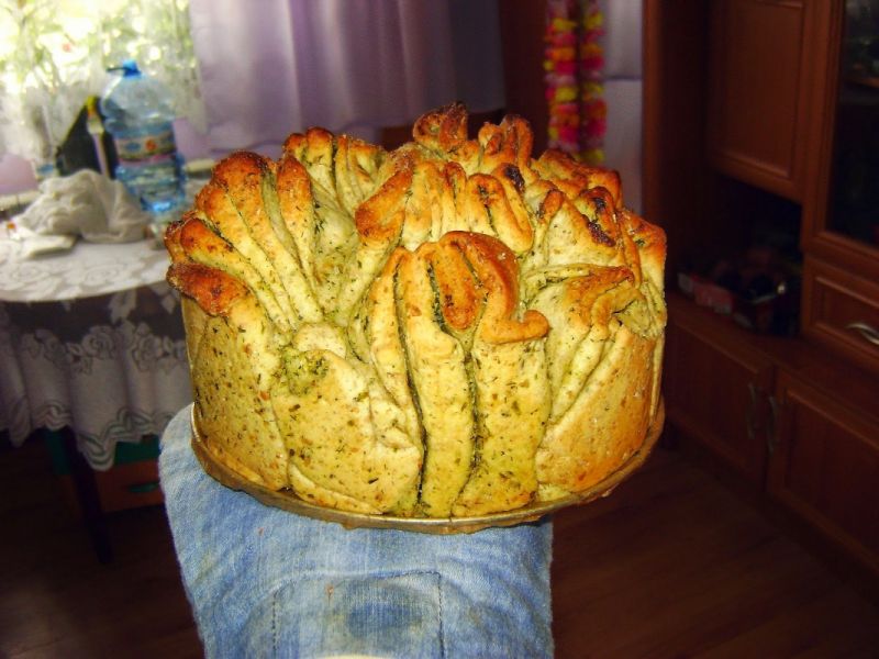 Chlebek z masłem ziołowym