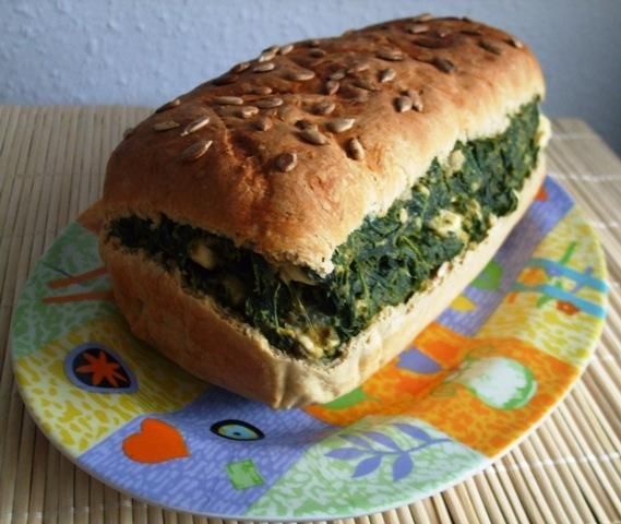 Chlebek ze szpinakiem Chlebek ze szpinakiem