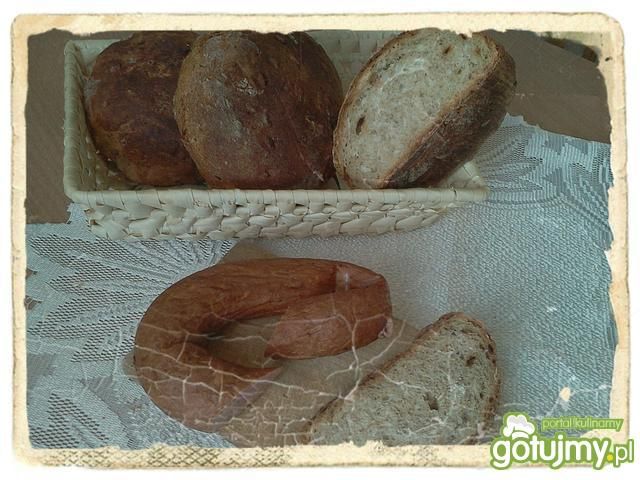 Chlebki na zakw. z ryżem i prażoną cebul