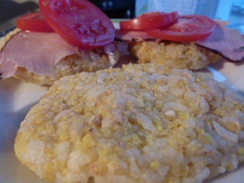 Chlebki z kaszy i ryżu