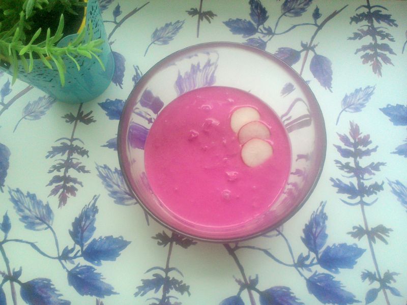 Chłodnik buraczkowo-rzodkiewkowy