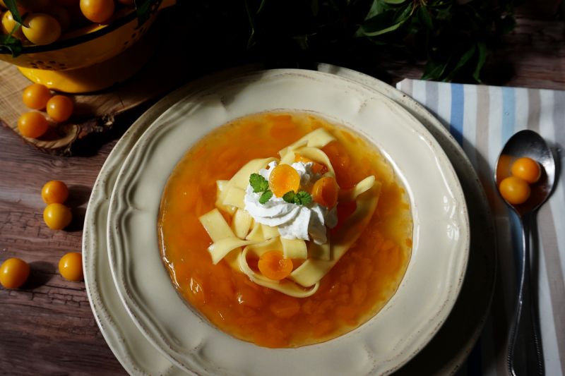 Chłodnik mirabelkowy Chłodnik mirabelkowy