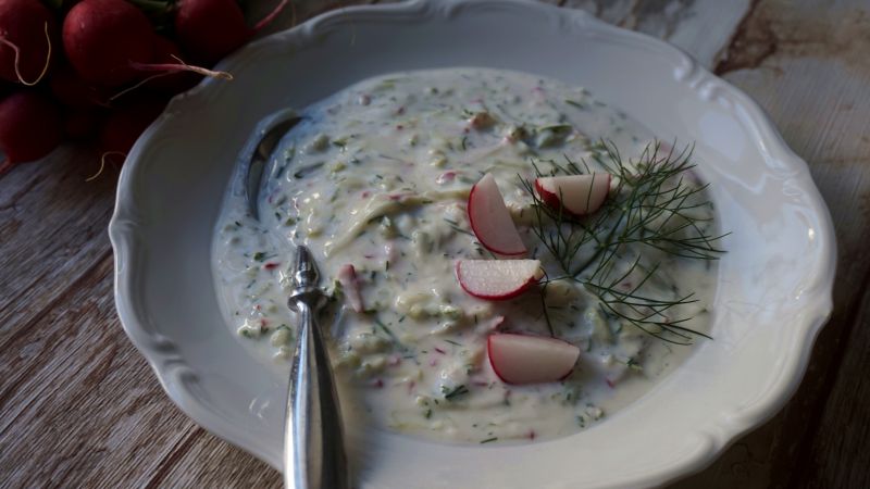 Chłodnik ogórkowy z rzodkiewką