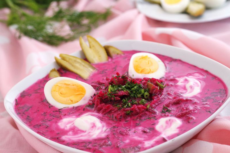 Chłodnik z burakami i małosolnymi