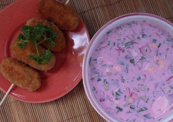 Chlodnik z krokietami. Chlodnik z krokietami.