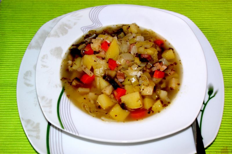 Chłopska kartoflanka