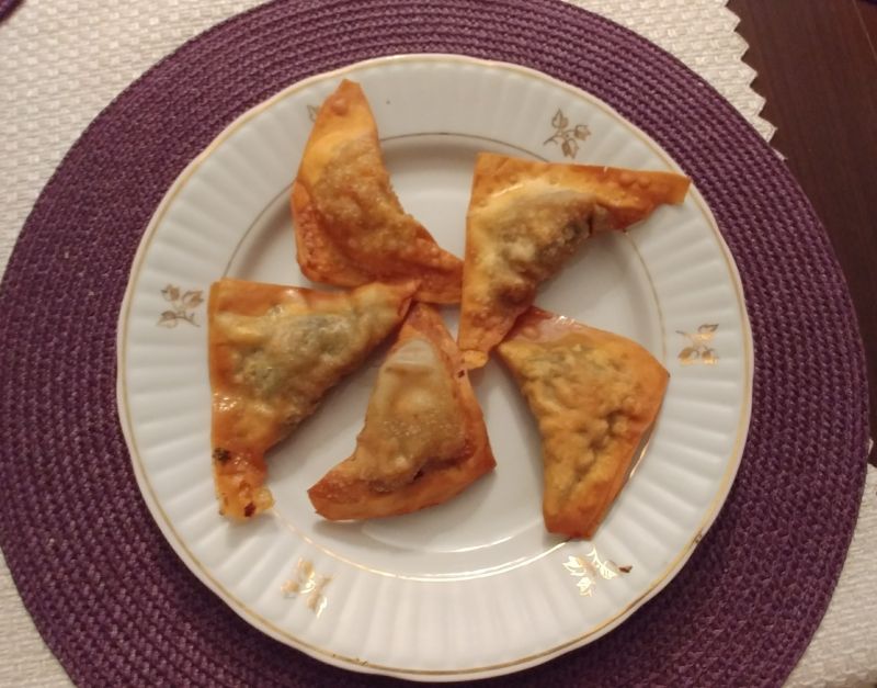 Chrupiące pierożki z krewetkami Chrupiące pierożki z krewetkami