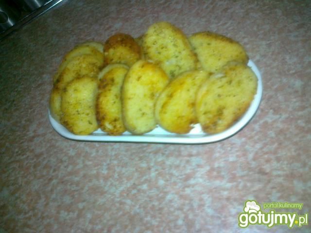 Chrupiące ziołowe przekąski 