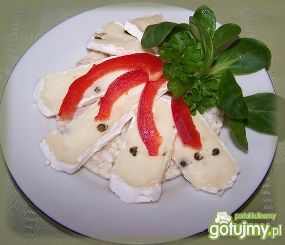 Chrupka z serem pieprzowym camembert Chrupka z serem pieprzowym camembert