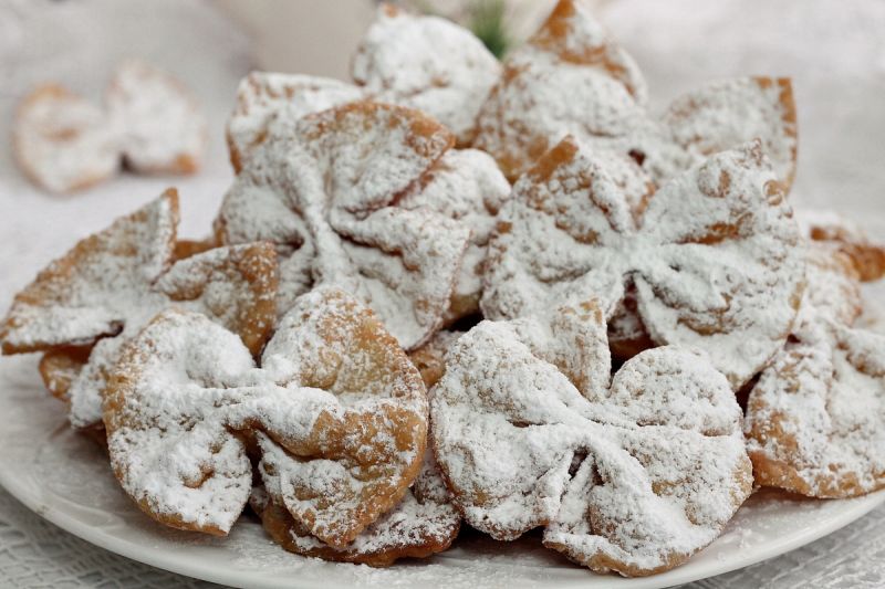 Chruściki kokardki Chruściki kokardki