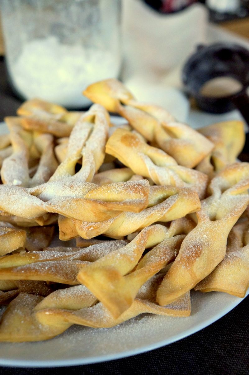 Chrust, czyli faworki pieczone