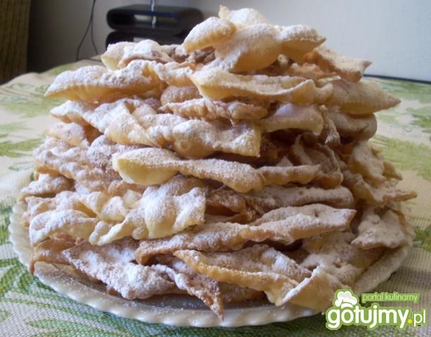 Chrust czyli faworki Pyzy 