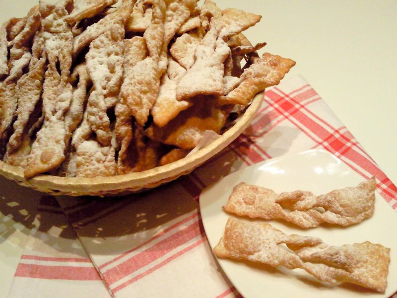 Chrust, czyli karnawałowe faworki