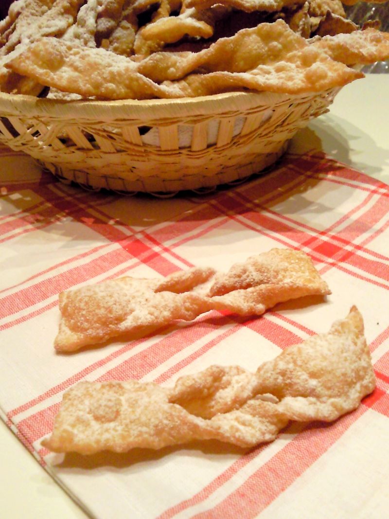 Chrust, czyli karnawałowe faworki