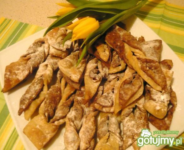 Chrust dwukolorowy Chrust dwukolorowy