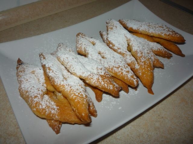 Chrust pieczony w piekarniku