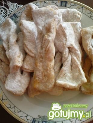 Chrusty ciasteczka nie tylko dla dzieci Chrusty ciasteczka nie tylko dla dzieci