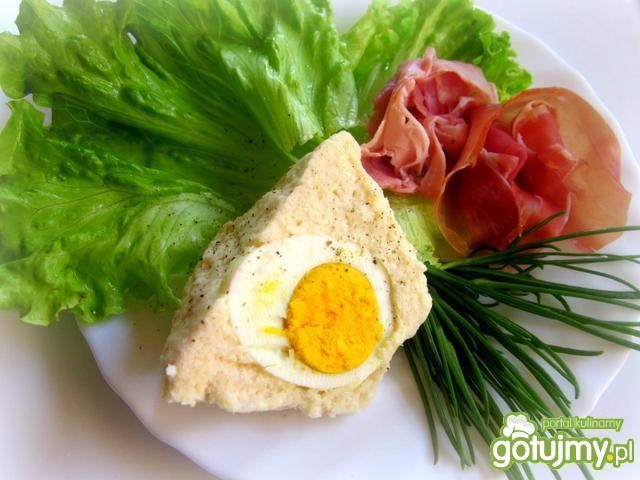 Chrzanowa  galaretka z jajkiem