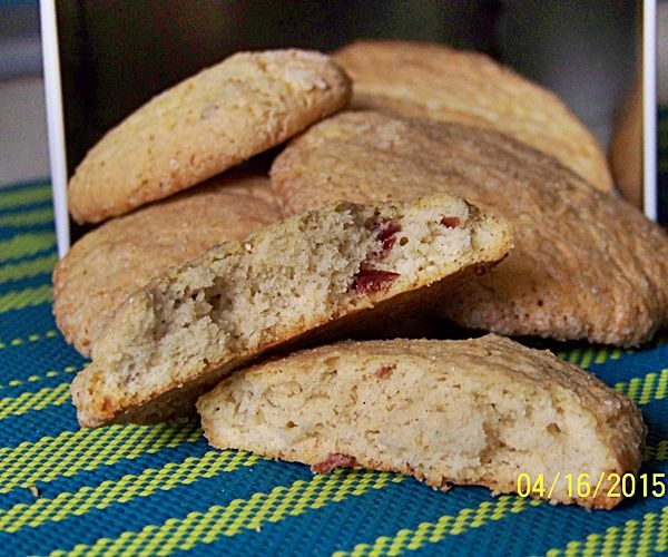 Ciasteczka cynamonowe z suszonymi malinami