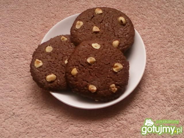 Ciasteczka czekoladowe z orzechami