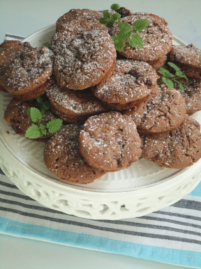 Ciasteczka czekoladowe z śliwką
