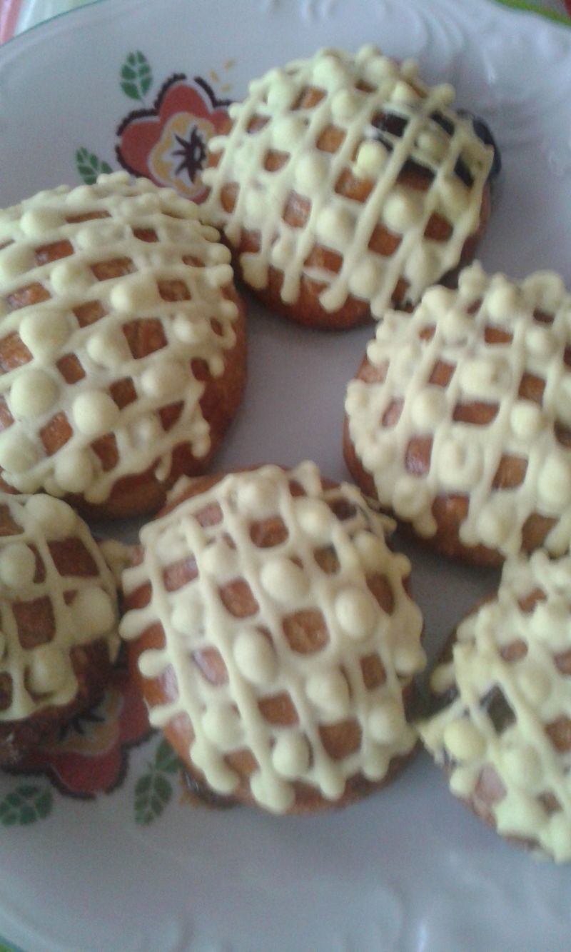 Ciasteczka drożdżowe z konfiturą