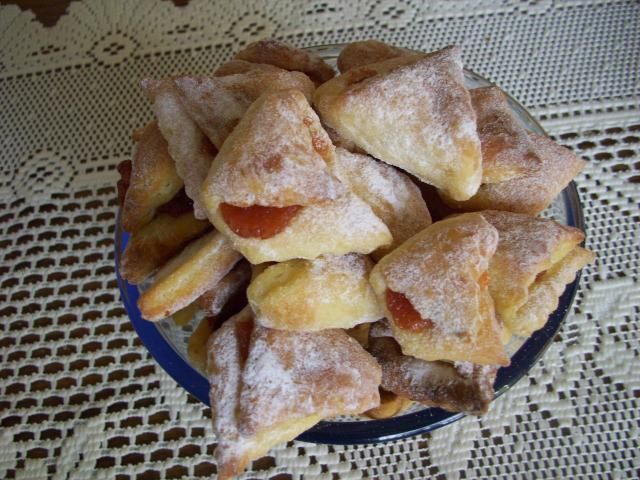 Ciasteczka drożdzowe z marmoladką