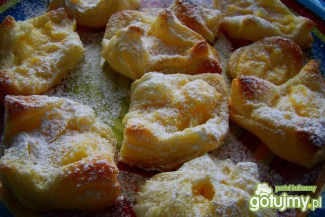 Ciasteczka francuskie z budyniem  Ciasteczka francuskie z budyniem