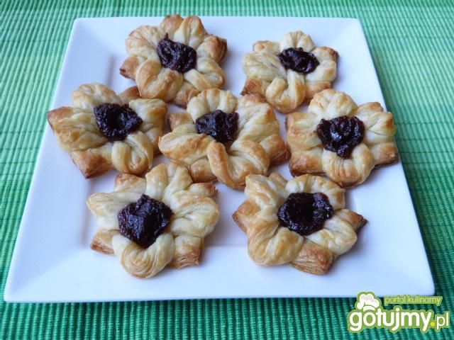 Ciasteczka francuskie z różaną marmoladą