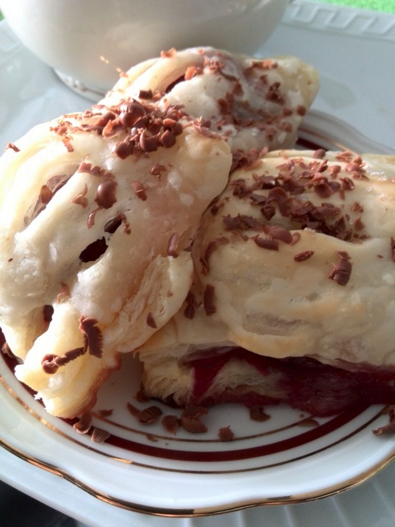 Ciasteczka francuskie ze śliwkami 