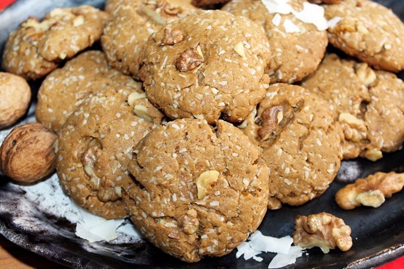 Ciasteczka kokosowo-orzechowe z palonym masłem Ciasteczka kokosowo-orzechowe z palonym masłem