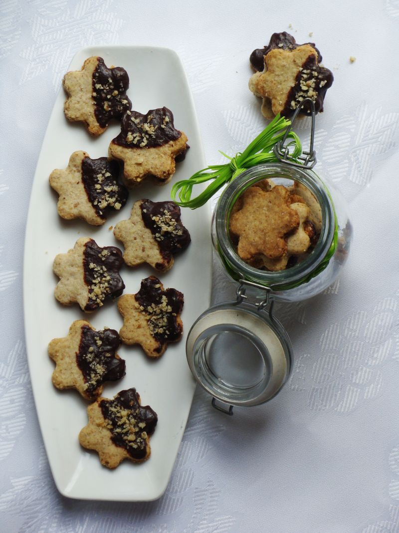 Ciasteczka orzechowe Ciasteczka orzechowe