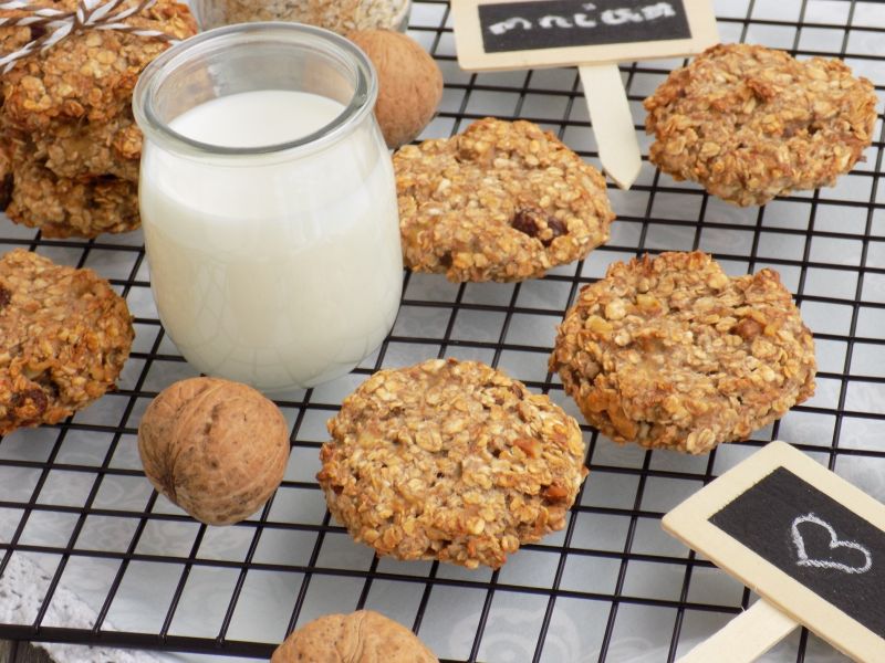 Ciasteczka owsiane z bananem i bakaliami