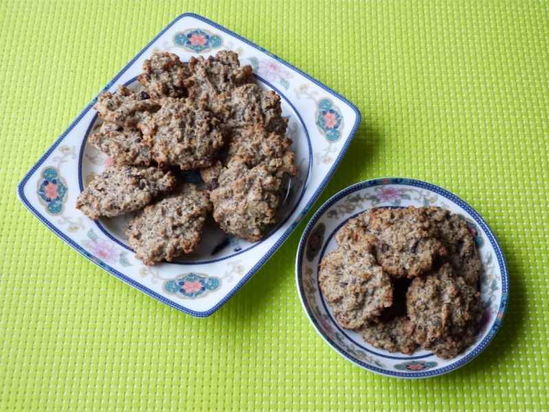 Ciasteczka owsiane z czekoladą i makiem