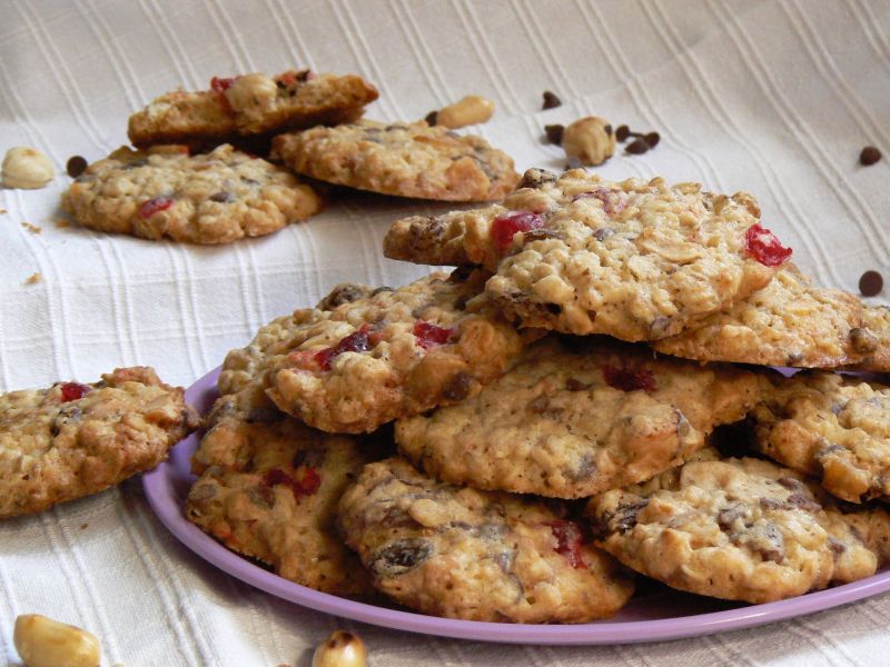 Ciasteczka owsiane z czereśnią koktajlową Ciasteczka owsiane z czereśnią koktajlową