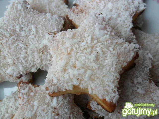 Ciasteczka serowe z białym lukrem  Ciasteczka serowe z białym lukrem