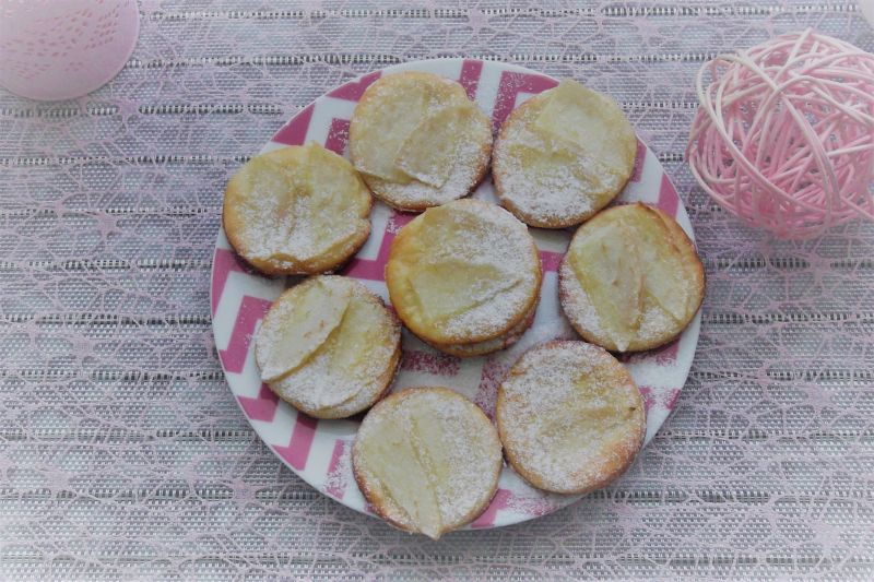 Ciasteczka serowe z gruszką