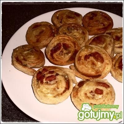 Ciasteczka serowo-mięsne Ciasteczka serowo-mięsne