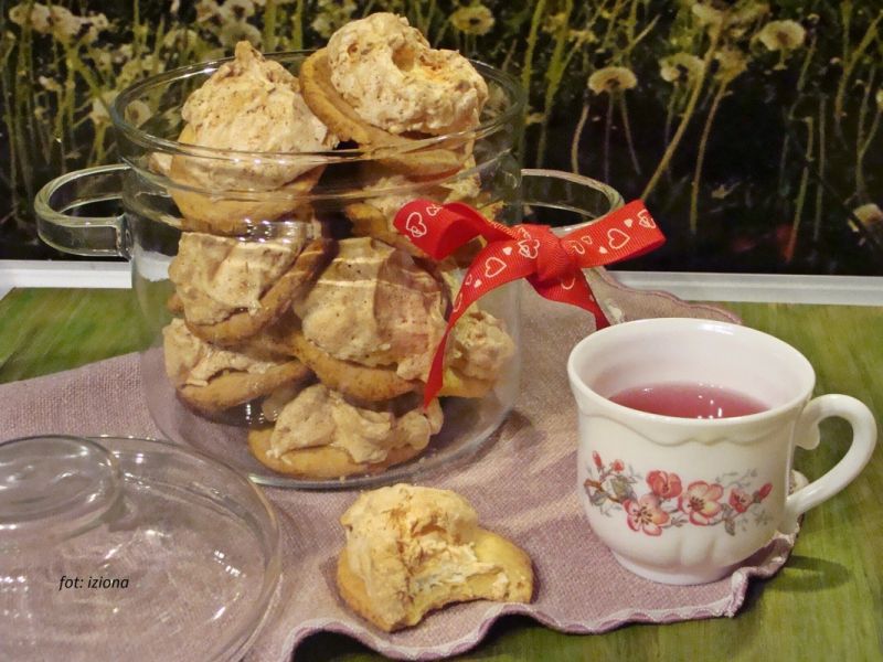 Ciasteczka z kokosową beza 