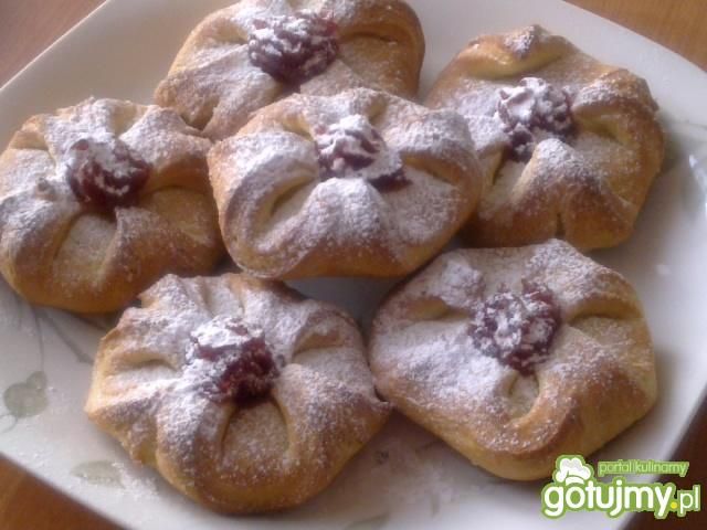 Ciasteczka z nadzieniem różanym  Ciasteczka z nadzieniem różanym