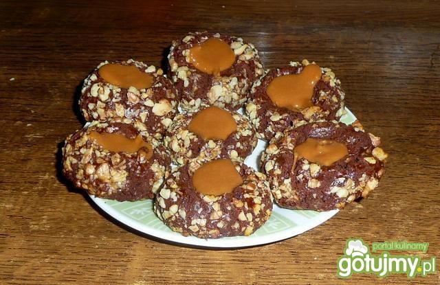 Ciasteczka z orzachami i karmelem