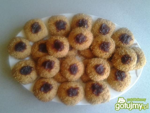 Ciasteczka z orzechami i marmoladą