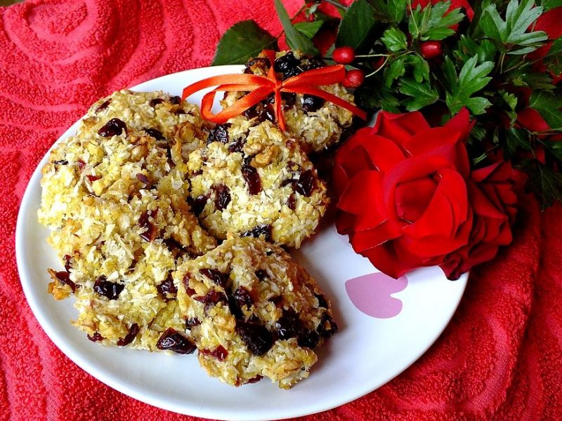 Ciasteczka z orzeszkami i żurawiną