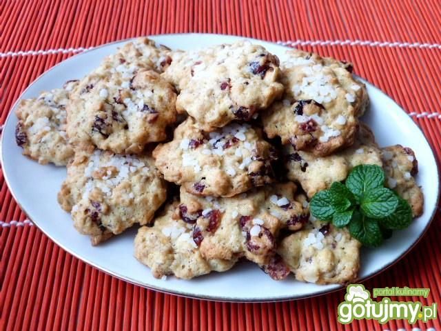 Ciasteczka z żurawiną i orzechami