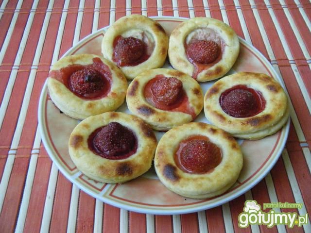 Ciasteczka ziemniaczane z truskawkami Ciasteczka ziemniaczane z truskawkami